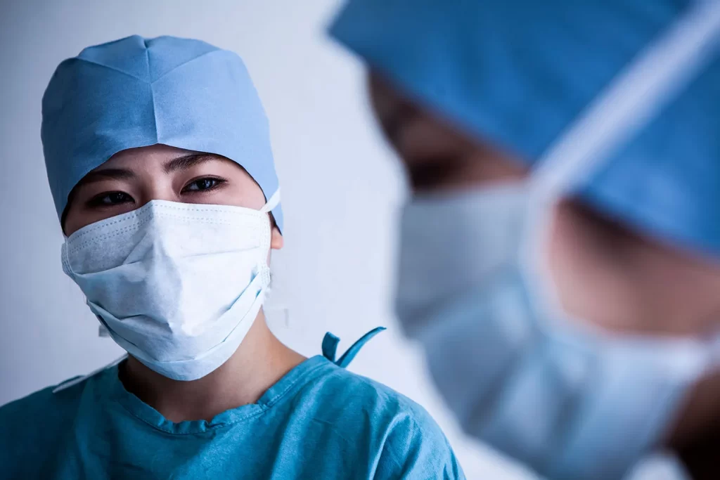 スタッフの「心理的安全」と「離職率」は、DXで変えられるのか?