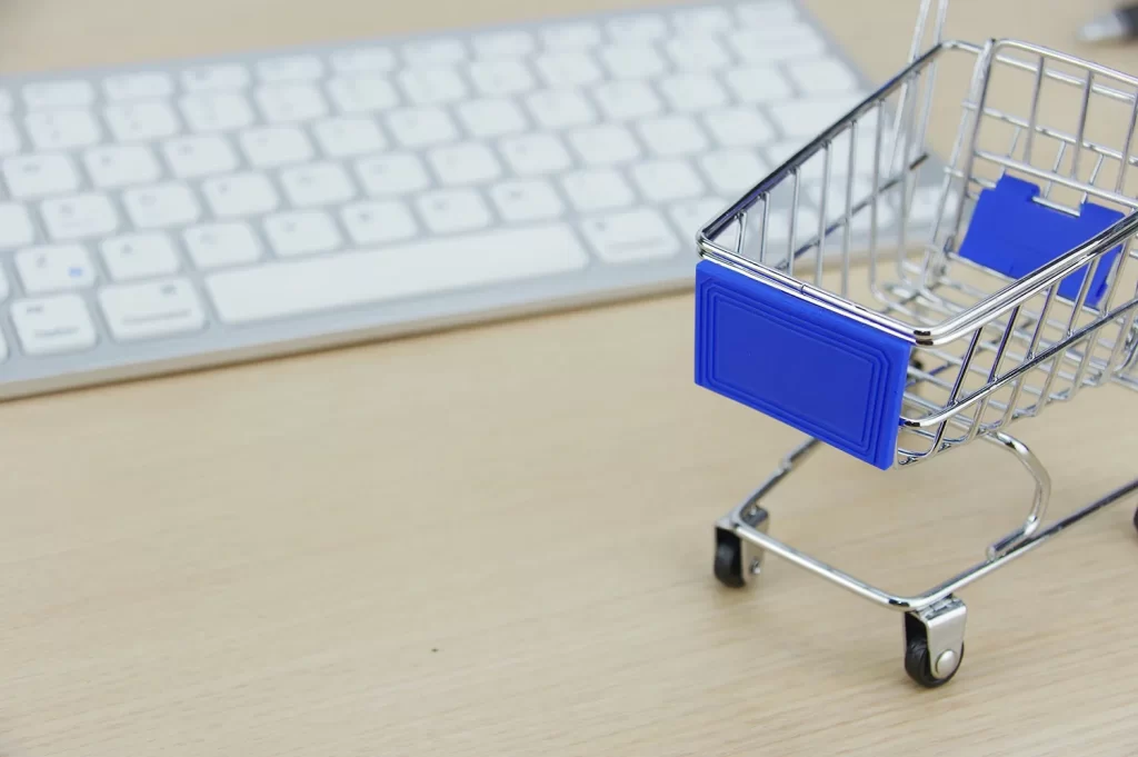 しかし、「ECサイト」は誰が作るのか？