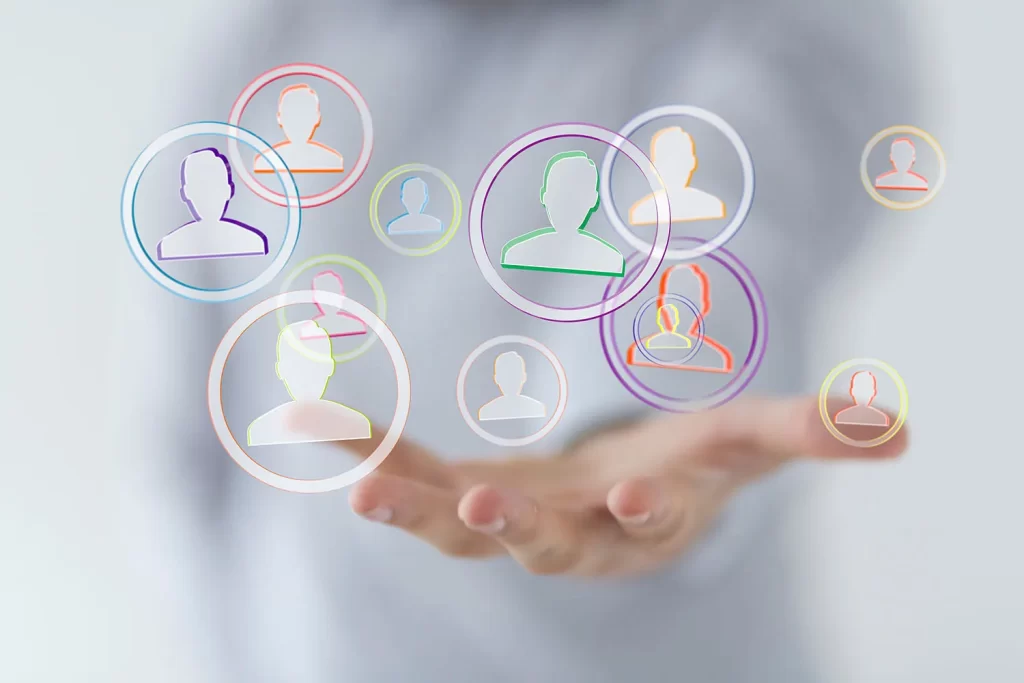 Google Workspaceを必要なユーザー数で契約。