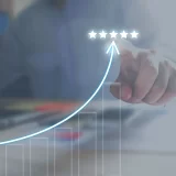 「選ばれるクリニック」はなぜ定期的にアンケートを行うのか？2025年の淘汰を生き抜く患者満足度経営のご紹介