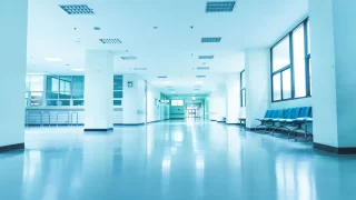 2026年の倒産ラッシュを回避する！既存患者の「＋α自費」と「身近なAI」で実現するクリニック再建術